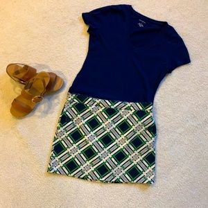 Vineyard Vines navy and green mini skirt
